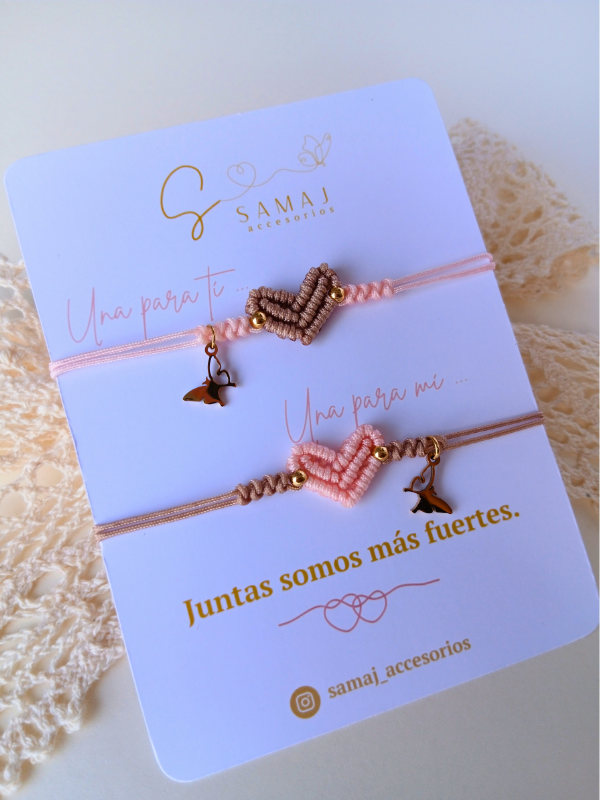 Pulseras hilo corazón en macramé set de 2