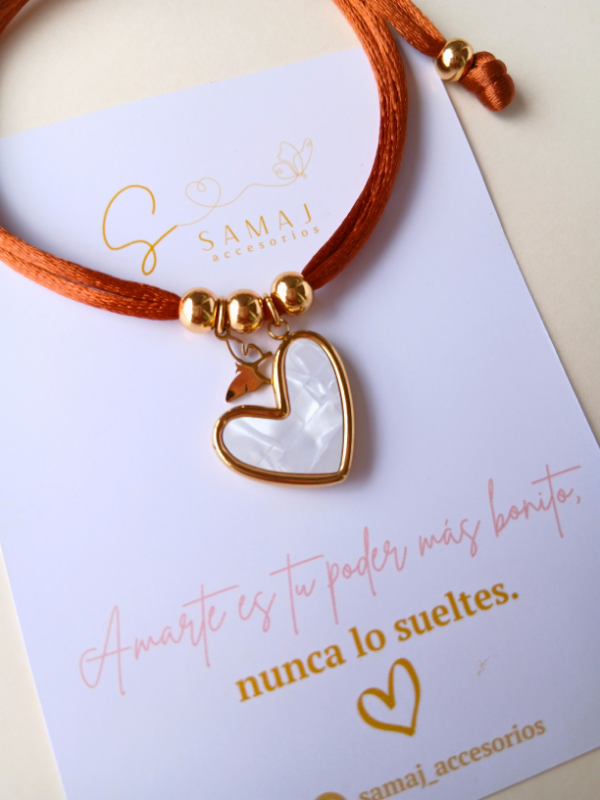 Pulsera ajustable corazón blanco doble hilo satinado