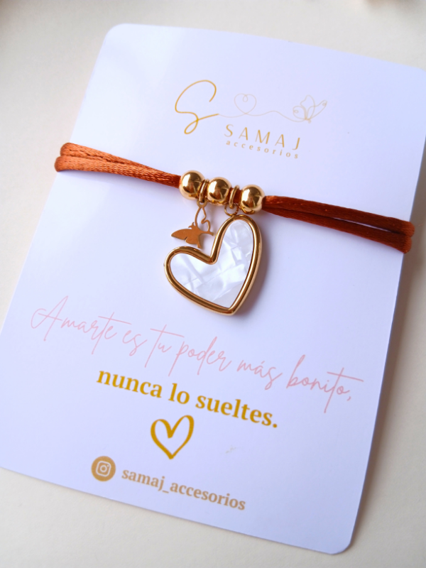 Pulsera ajustable corazón blanco doble hilo satinado