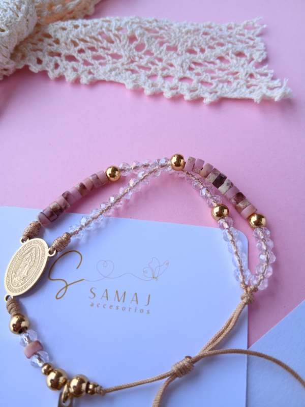 Pulsera rosario ajustable piedra natural rosa  y cristales.